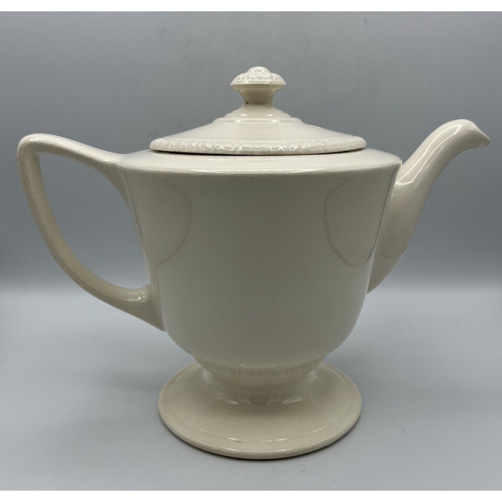 Rare Vintage Homer Laughlin Ivory Coffee Pot‎ Footed Liberty Pedestal Large